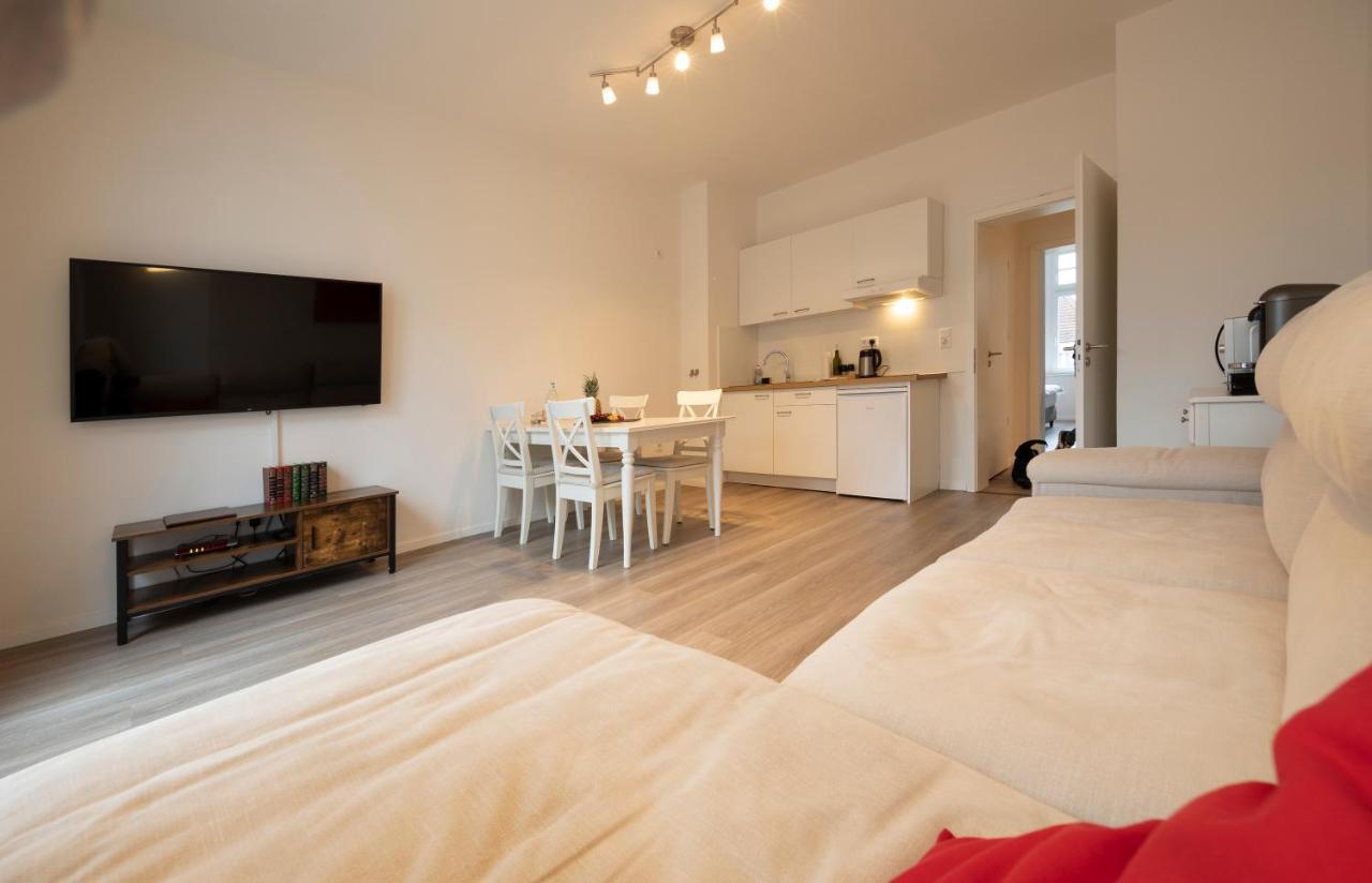 Jaybnb - Apartment Direkt Am Hafen Mit Terrasse Und Uhd Tv Dortmund Exterior photo